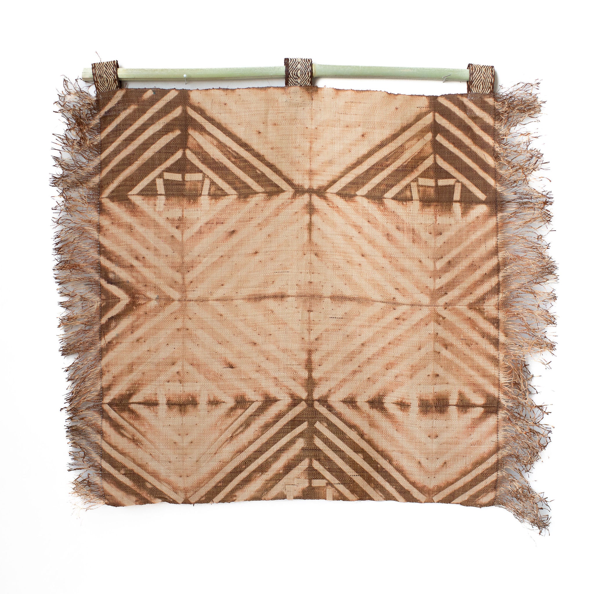 Raffia Wall Hanging - Shibori Diamond Pattern - Brown – tananasilk.com