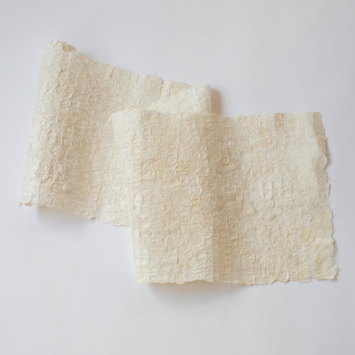 Chemin de table en soie de mûrier