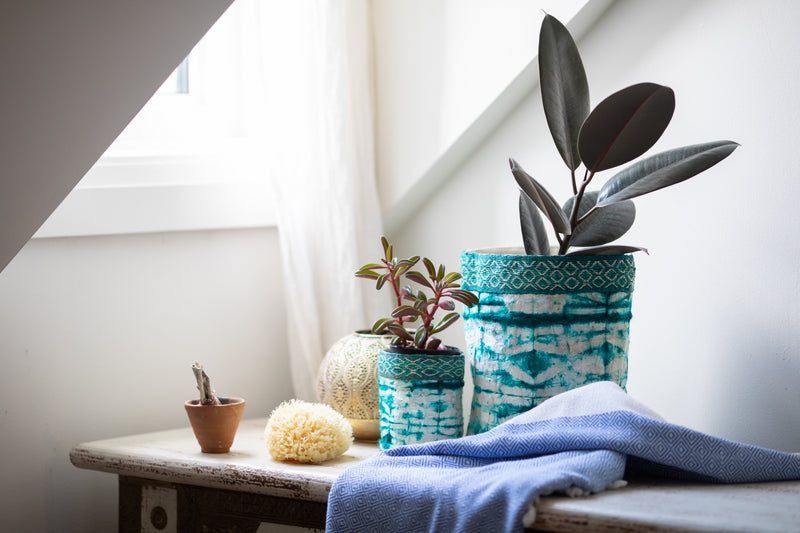 Panier Shibori en Soie Sauvage - Motif Bâton - Émeraude &amp; Naturel